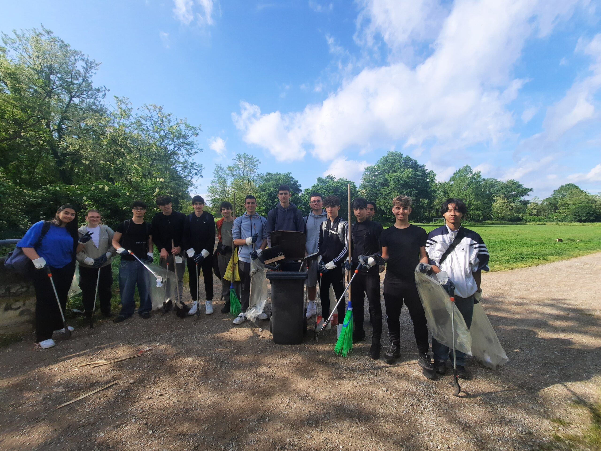 Pulizia del Parco delle Cave in collaborazione con AMSA