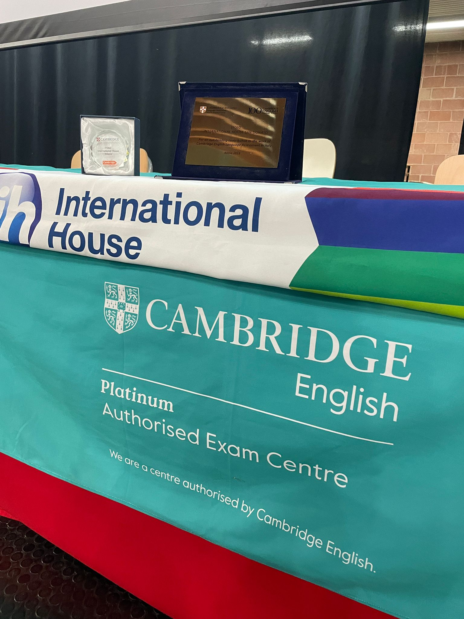 Cerimonia di consegna attestati Cambridge English Qualifications